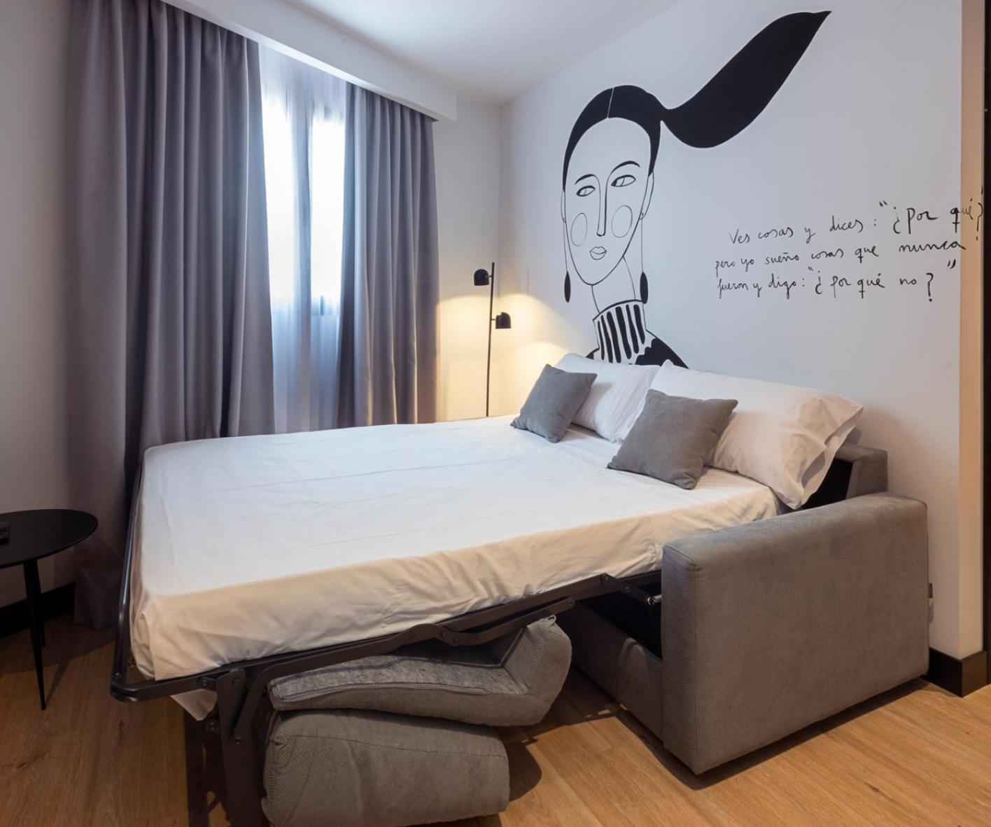Sercotel Plana Suites Vall de Uxó Rum bild